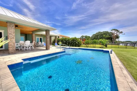 1424 S Riverside Drive Indialantic FL 32903