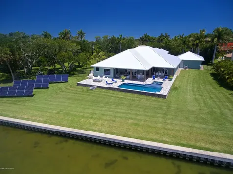 1424 S Riverside Drive Indialantic FL 32903