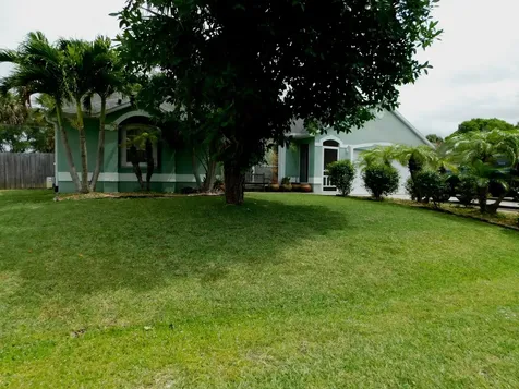 631 Di Lido Street NE Palm Bay FL 32907