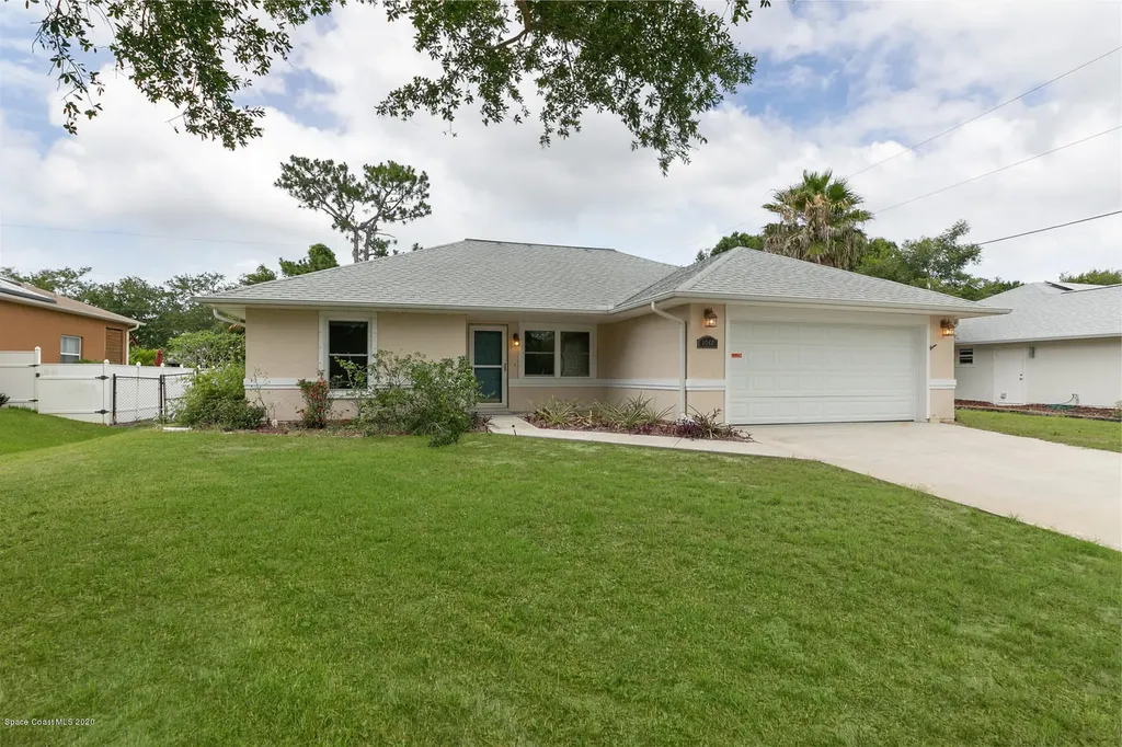 1042 Croquet Lane Sebastian FL 32958
