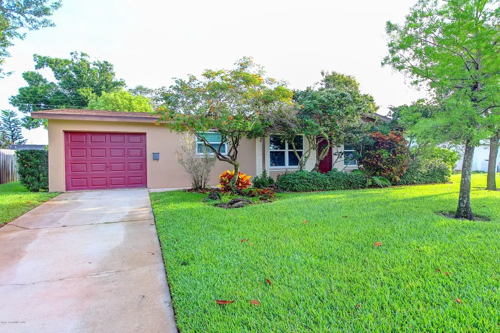 1728 Ixora Drive W Melbourne FL 32935
