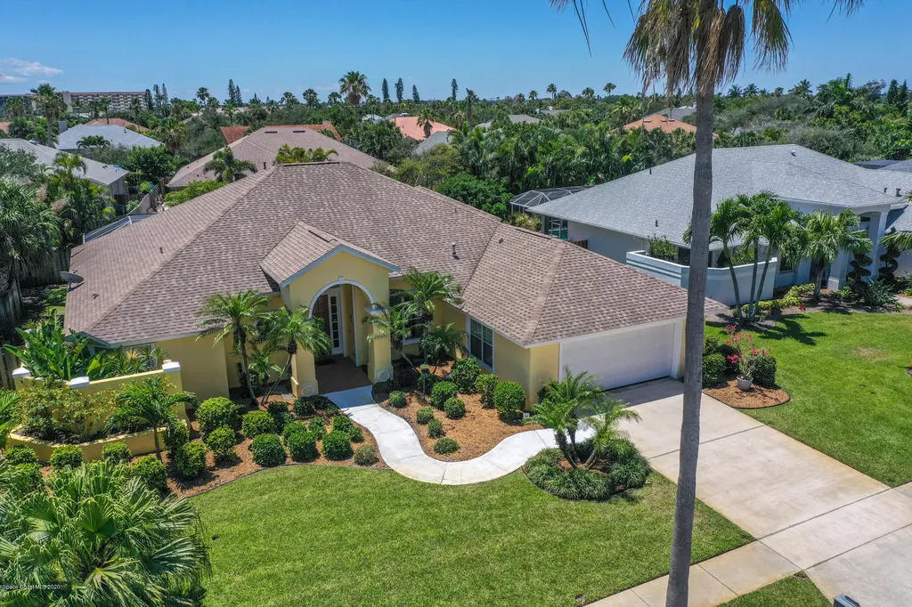 325 Nautica Court Indian Harbour Beach FL 32937