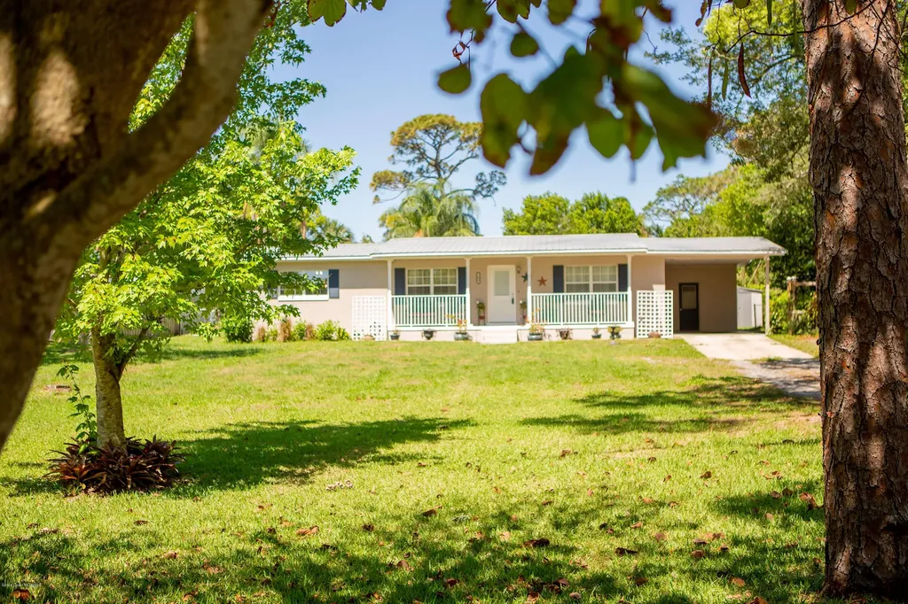 306 Woodside Court Titusville FL 32796