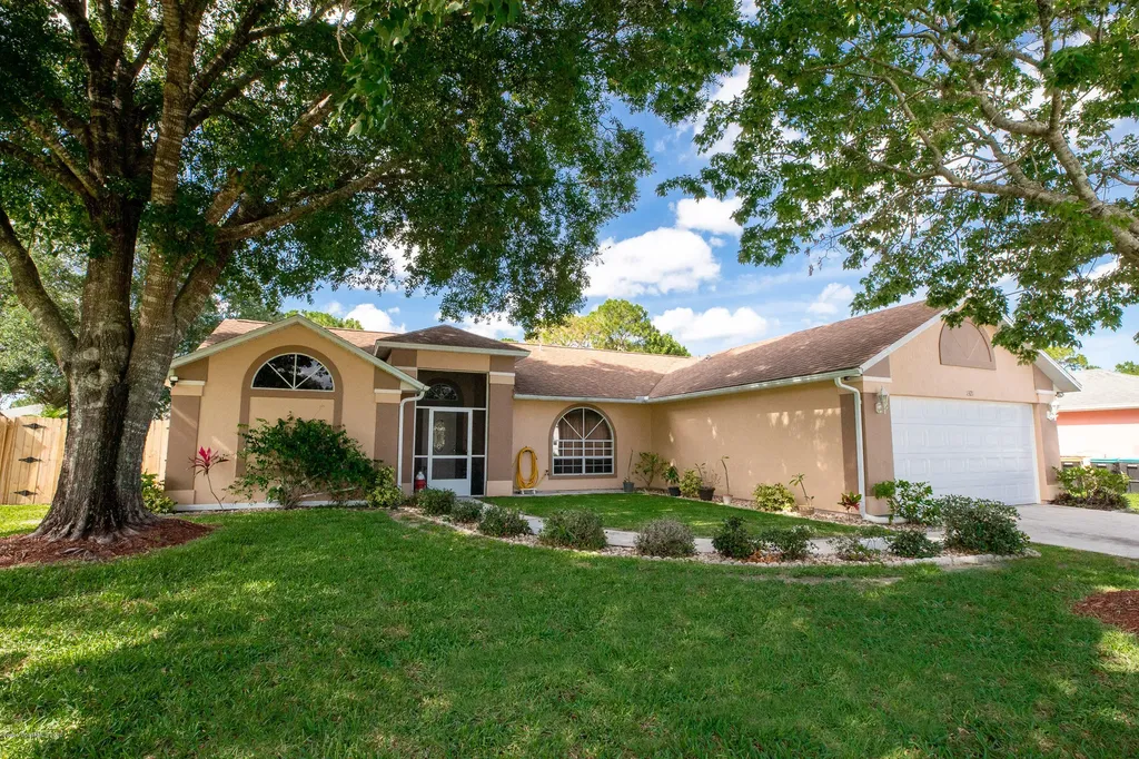 1321 Helliwell Street NW Palm Bay FL 32907