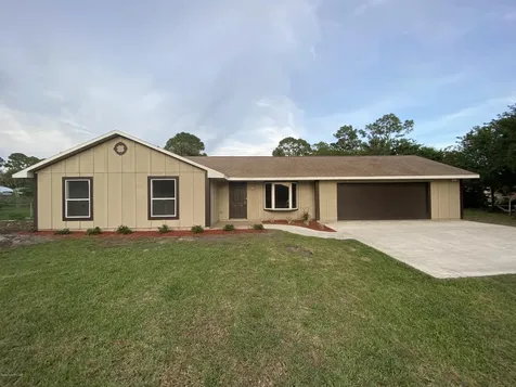 505 Violet Avenue NE Palm Bay FL 32907