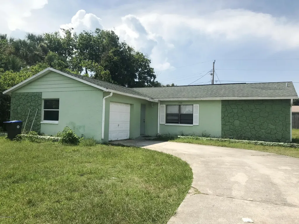1700 Country Club Boulevard Titusville FL 32780
