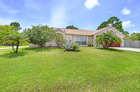 898 Aruba Avenue SE Palm Bay FL 32909