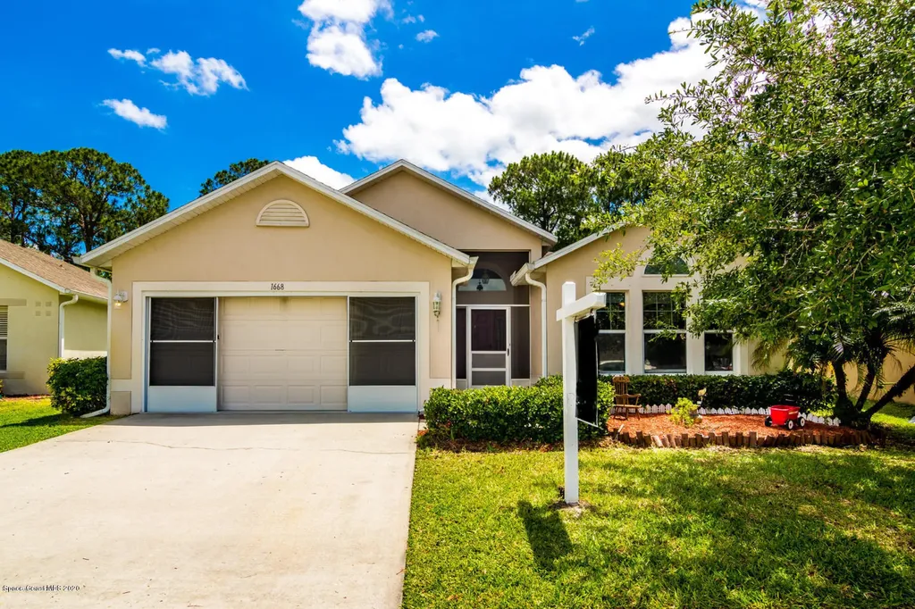 1668 La Maderia Drive SW Palm Bay FL 32908