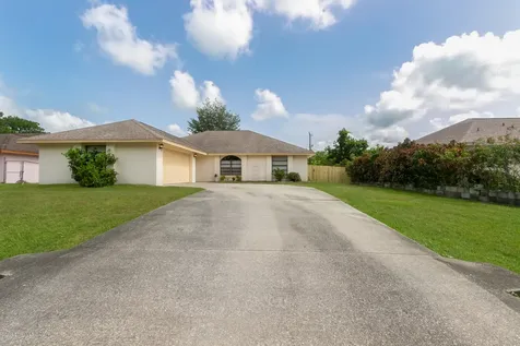 1817 Nanton Street NW Palm Bay FL 32907