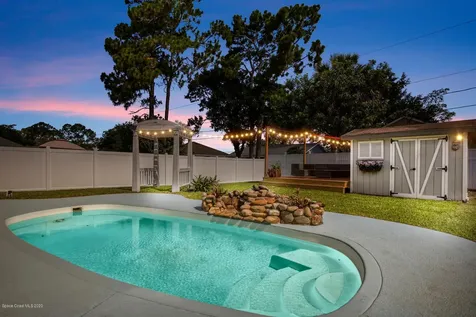 1517 Healey Street NW Palm Bay FL 32907