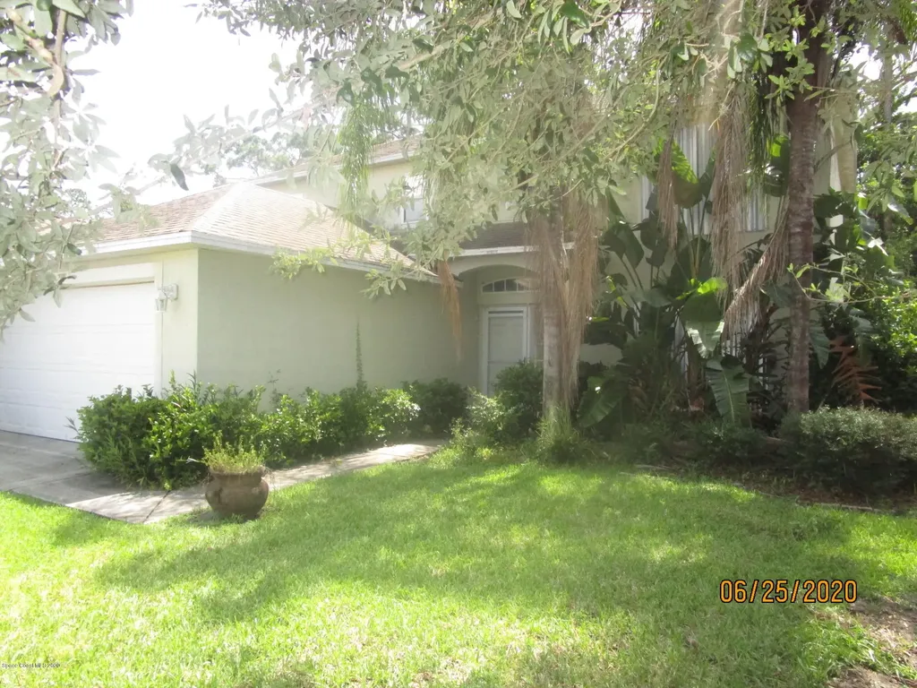 1729 Sawgrass Drive SW Palm Bay FL 32908