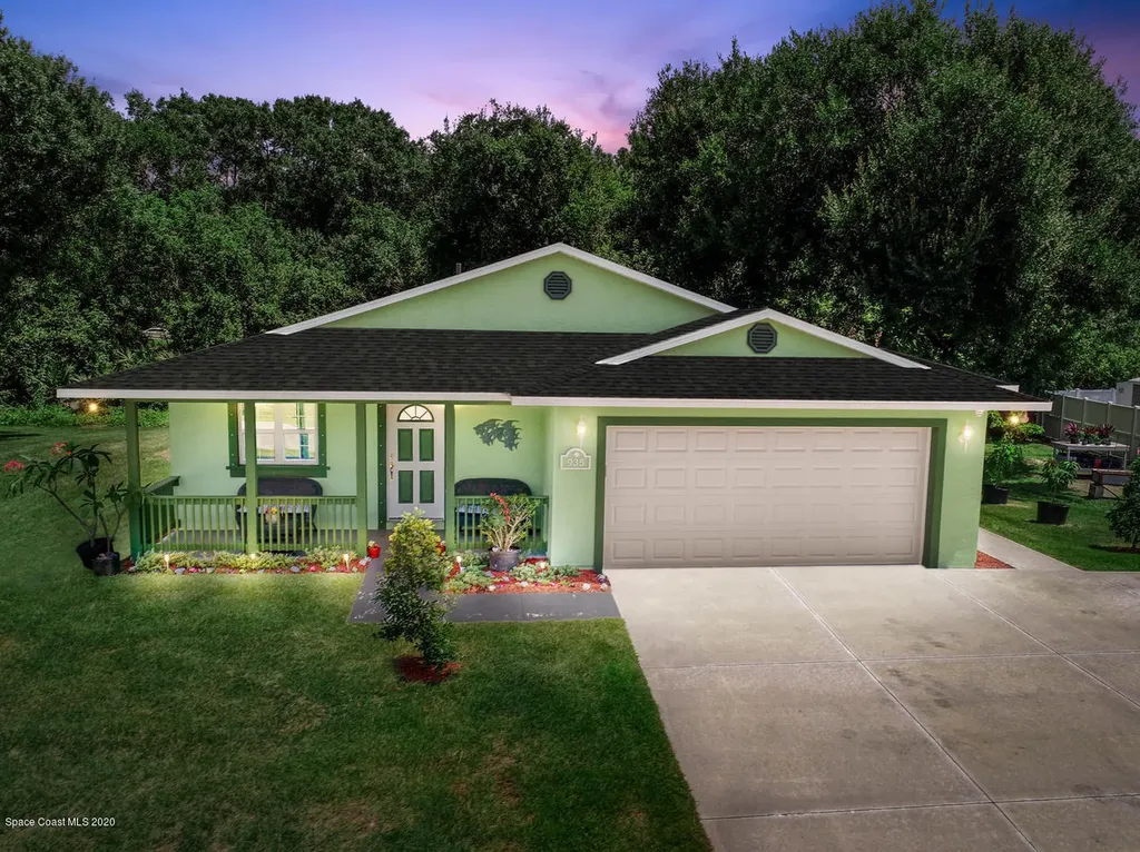 935 Raleigh Road SE Palm Bay FL 32909