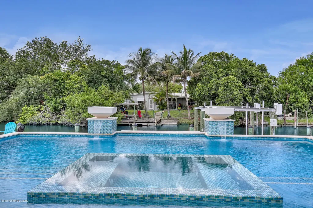 389 Berkeley Street Satellite Beach FL 32937