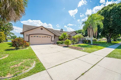 209 Lake Shore Drive Merritt Island FL 32953