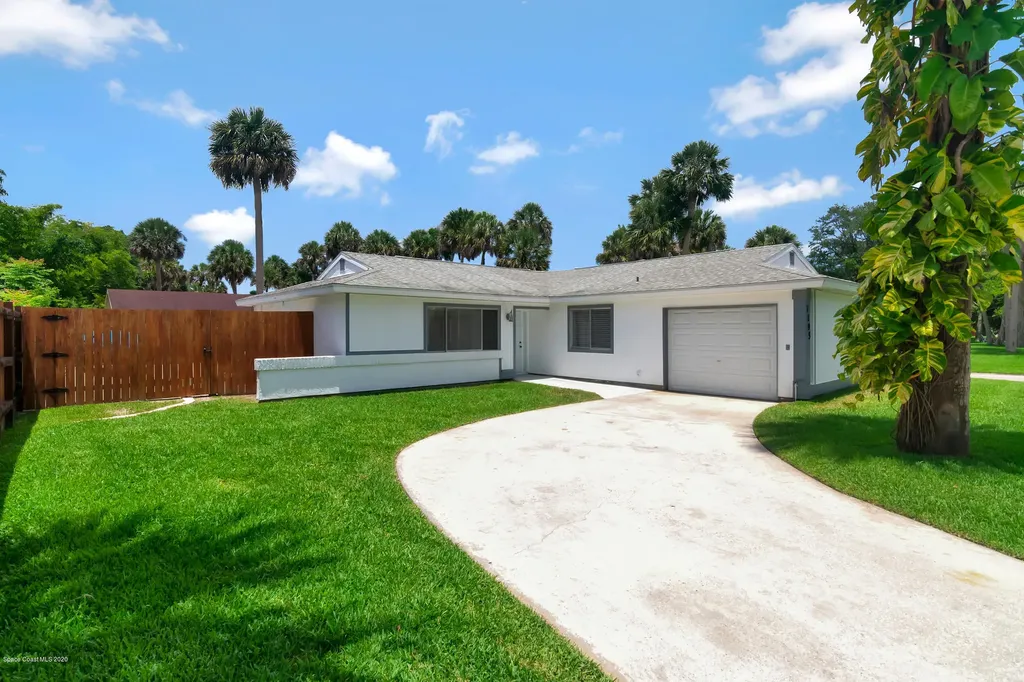 1195 Lynridge Lane NE Palm Bay FL 32907