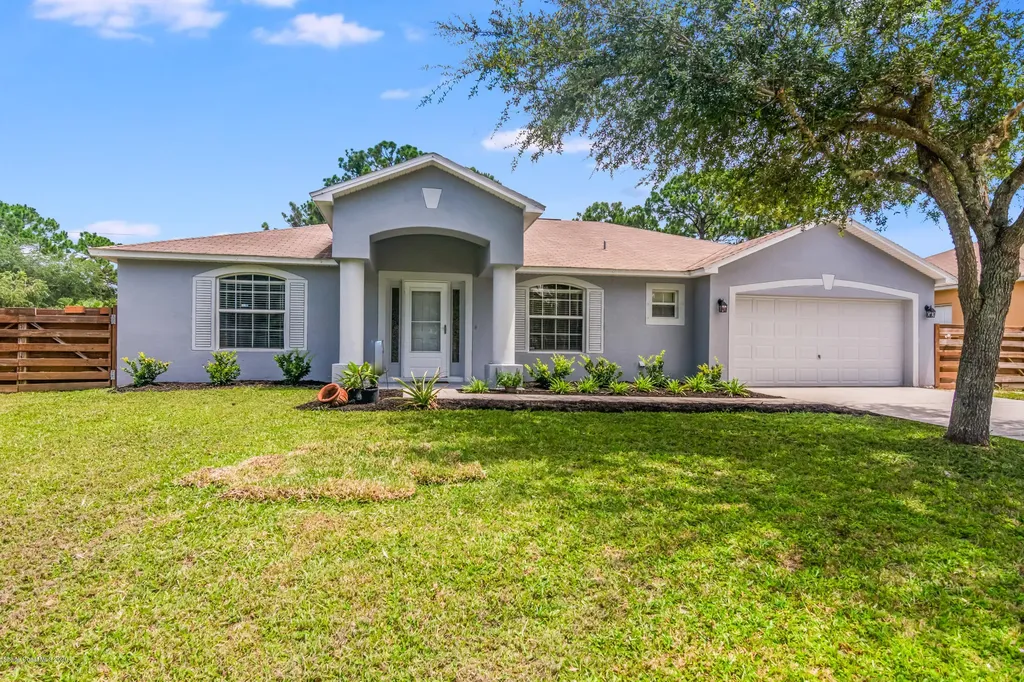1133 Baysinger Street NW Palm Bay FL 32907