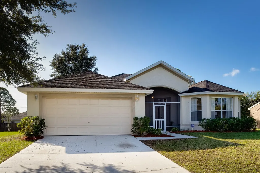 243 Abalone Road NW Palm Bay FL 32907