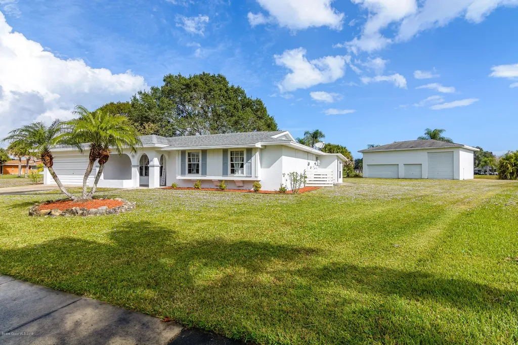 722 Apollo Circle NE Palm Bay FL 32905