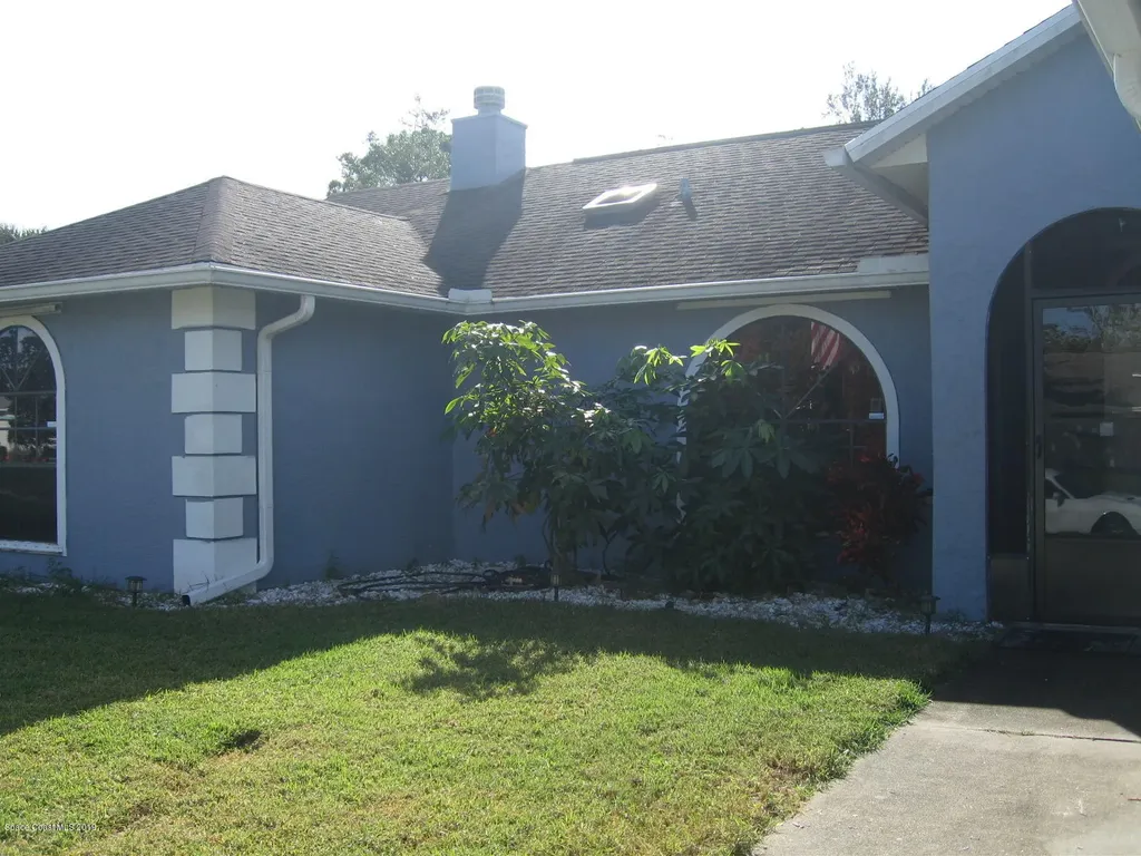 833 Grandin Avenue Sebastian FL 32958