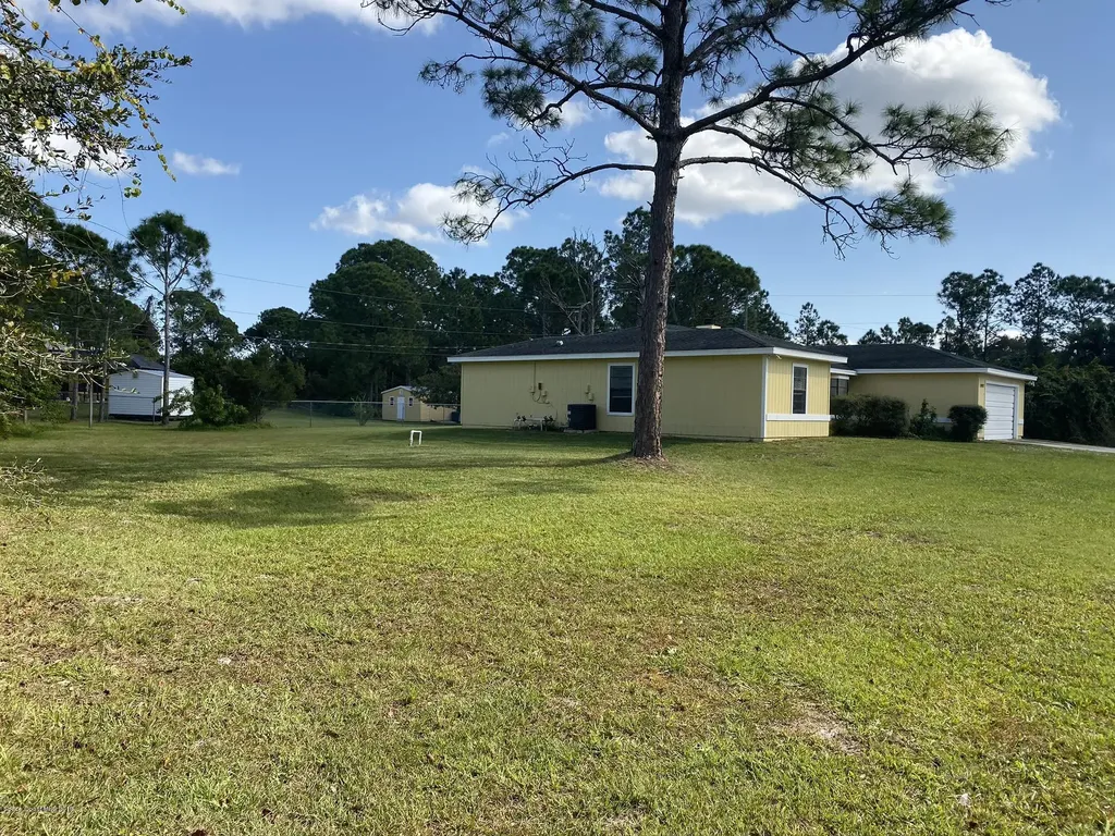 1987 Warrior Avenue SE Palm Bay FL 32909