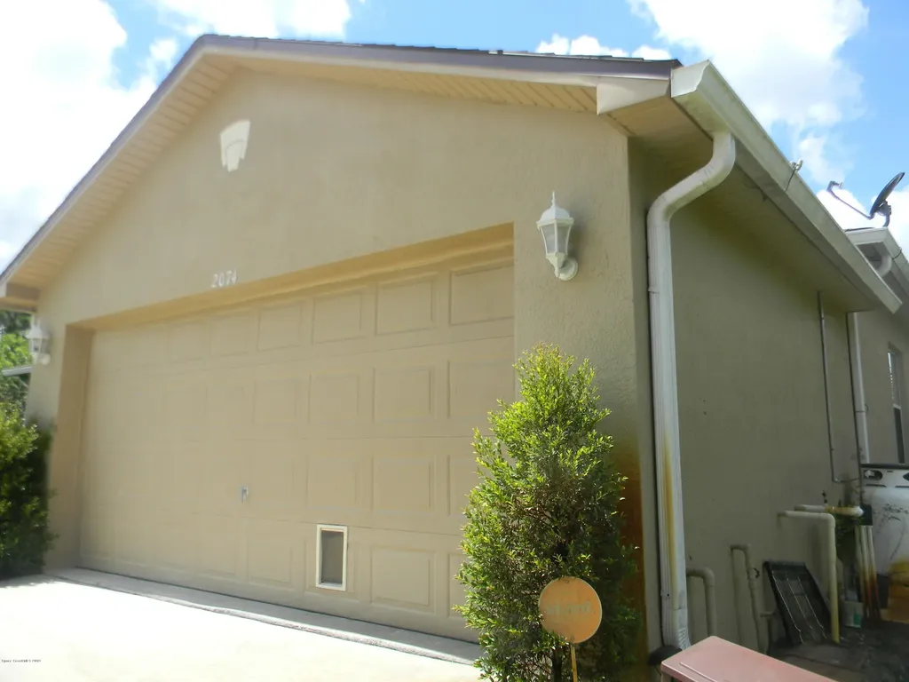 2074 Garbett Avenue SW Palm Bay FL 32908