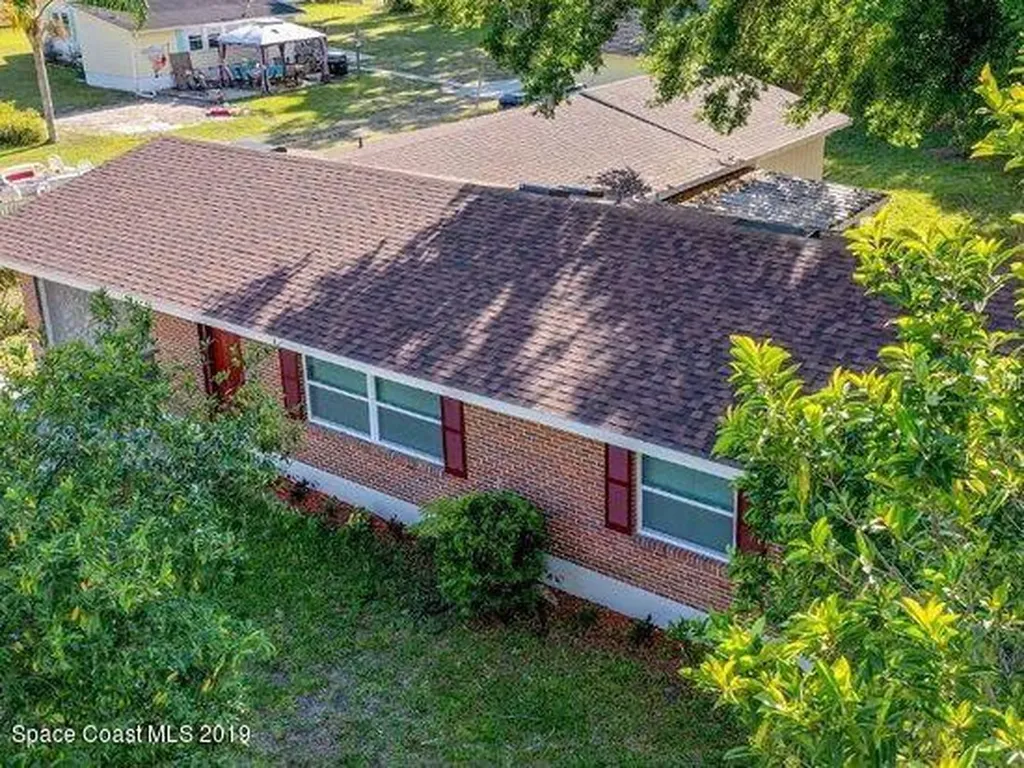 912 Shayler Avenue Deland FL 32724