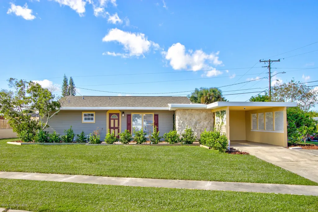 876 Bahama Street NE Palm Bay FL 32905
