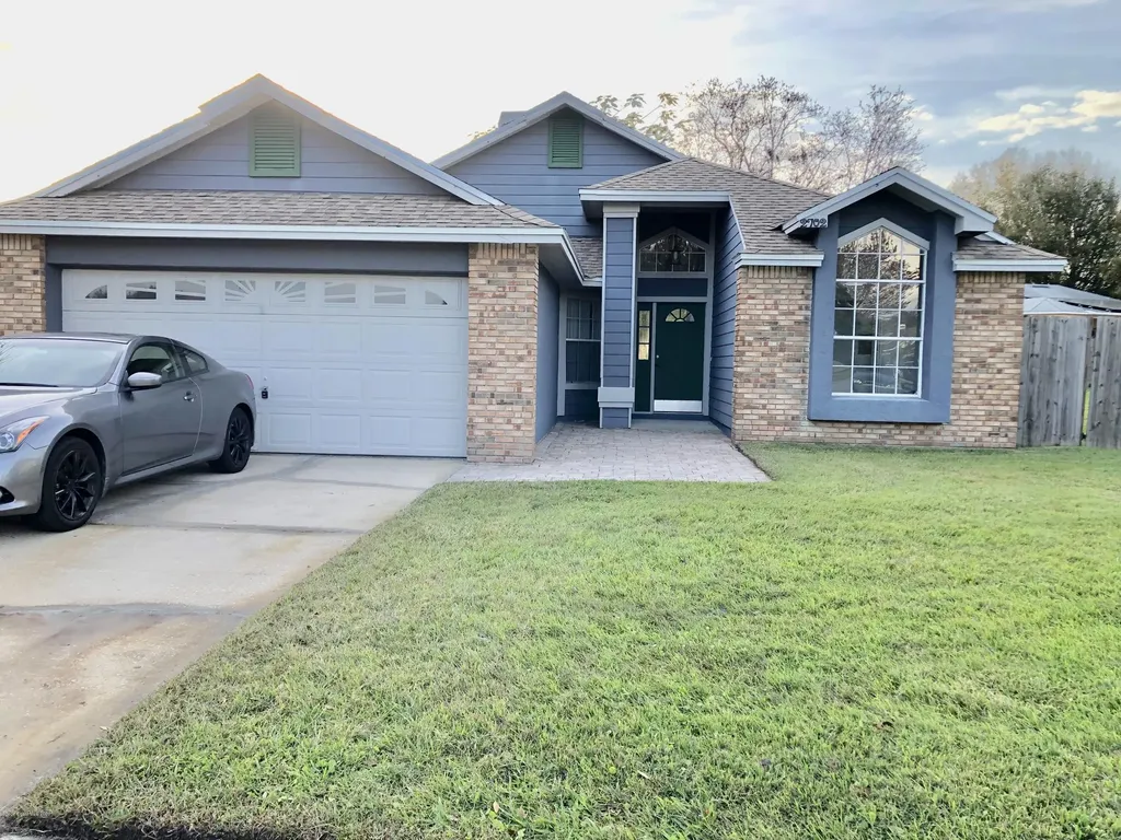 2702 Sebastian Court Kissimmee FL 34743