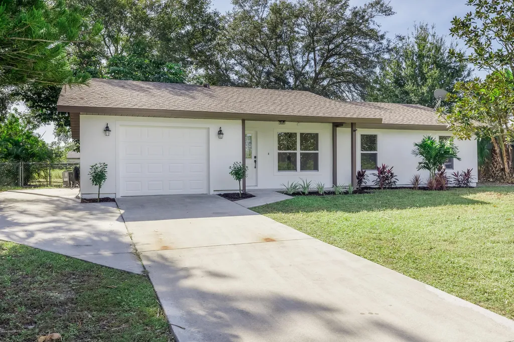 1154 Lynbrook Street NW Palm Bay FL 32907