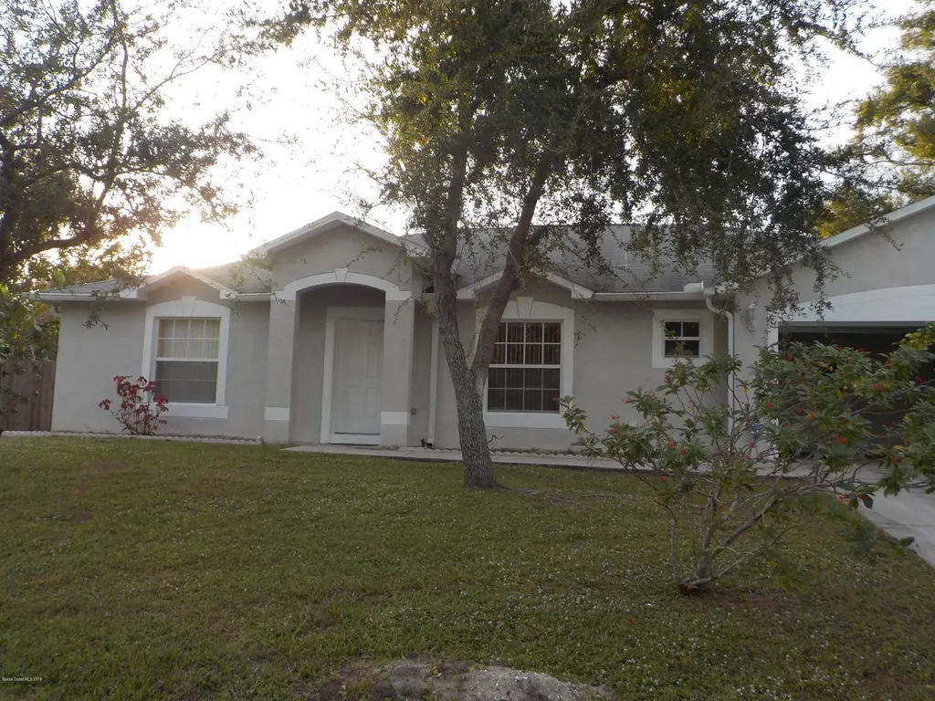 1280 Medina Avenue NW Palm Bay FL 32907
