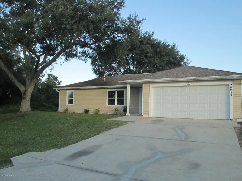 2011 Randall Avenue SE Palm Bay FL 32909