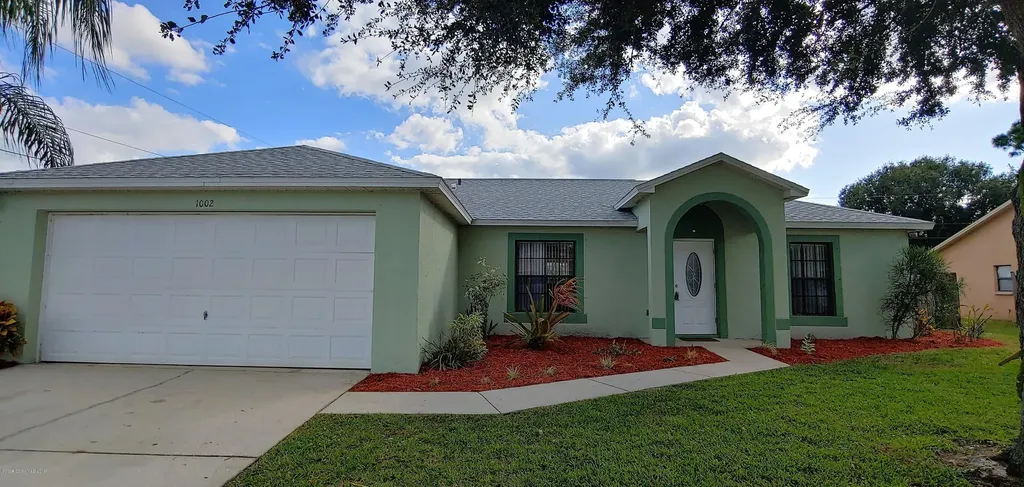 1002 Elmsford Street NW Palm Bay FL 32907
