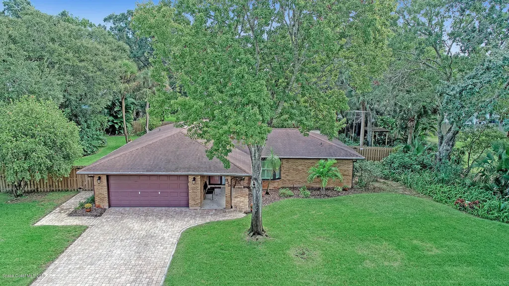 939 Pembroke Avenue NE Palm Bay FL 32907