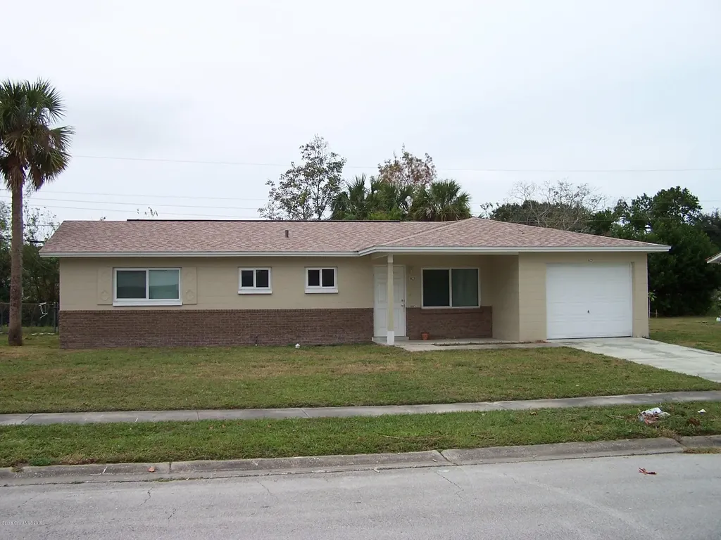 1422 Lark Court Titusville FL 32780