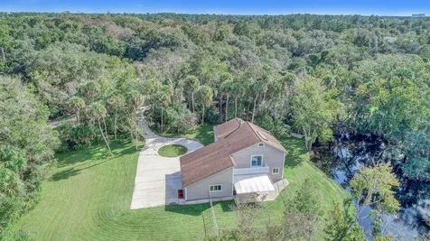 5812 Deer Trail Titusville FL 32780