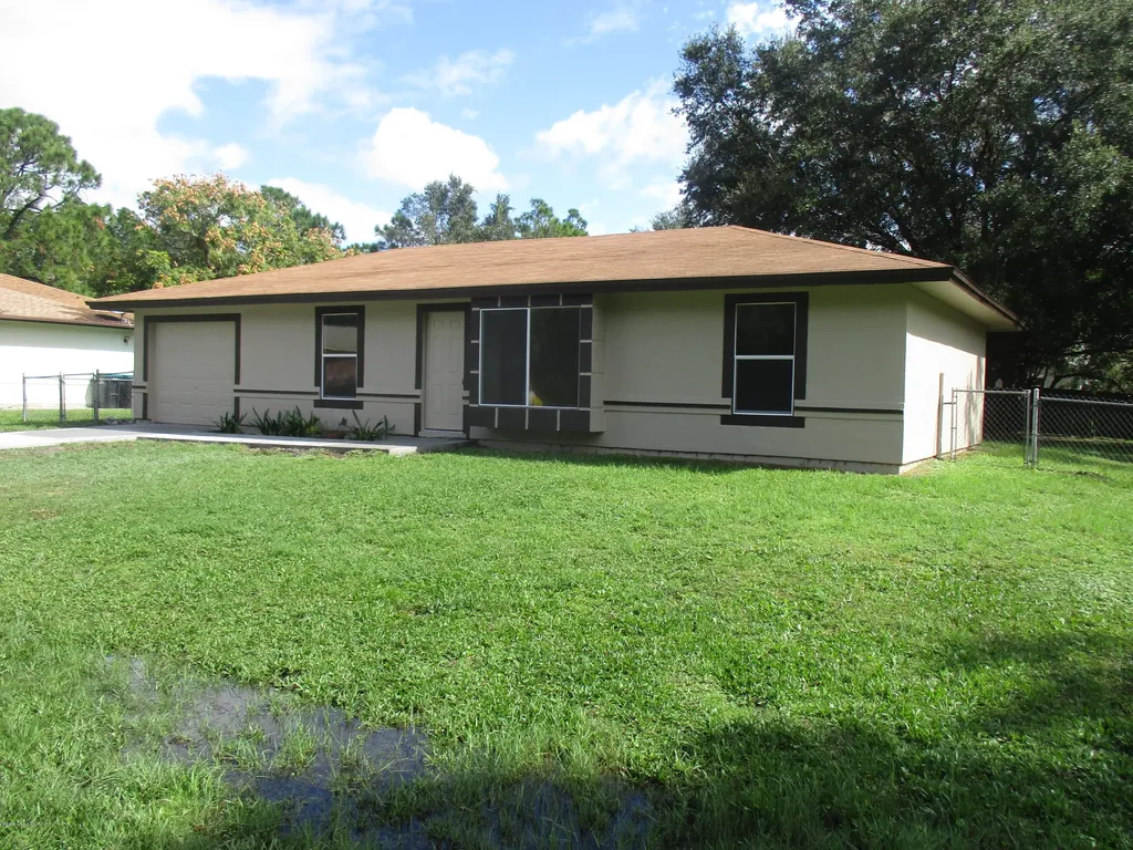 749 Santo Domingo Avenue SW Palm Bay FL 32908
