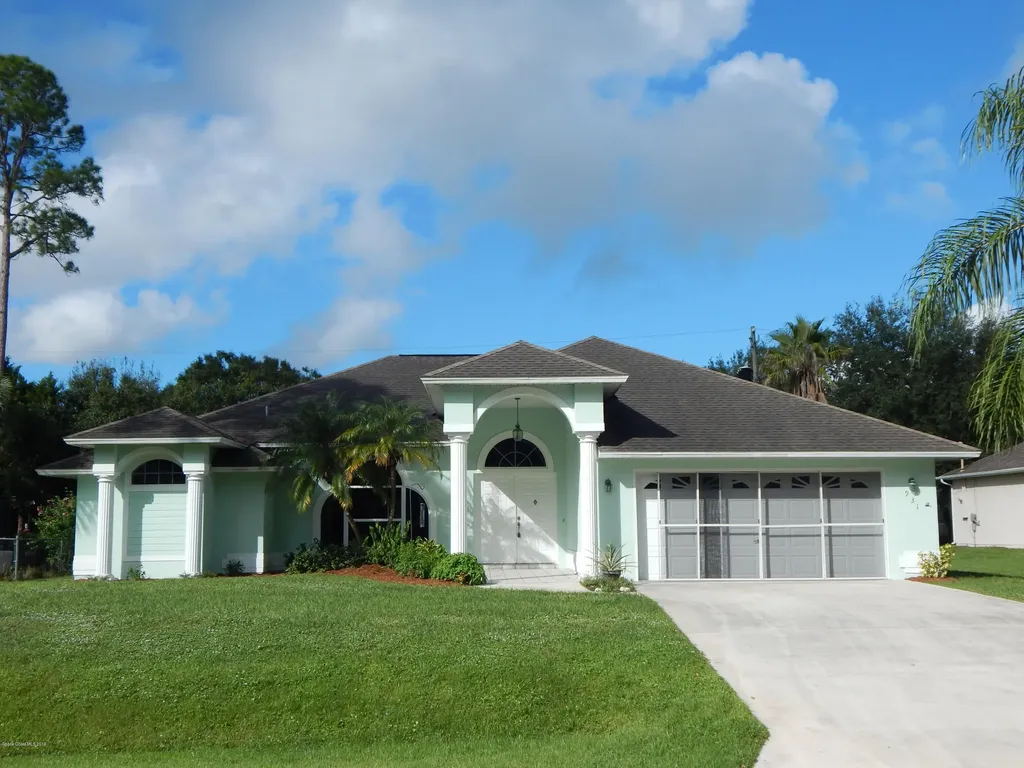 931 Starflower Avenue Sebastian FL 32958