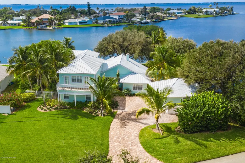 1364 Bay Shore Drive Cocoa Beach FL 32931