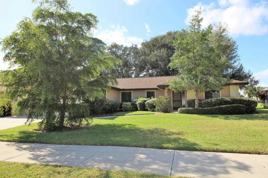 1316 Independence Avenue Melbourne FL 32940