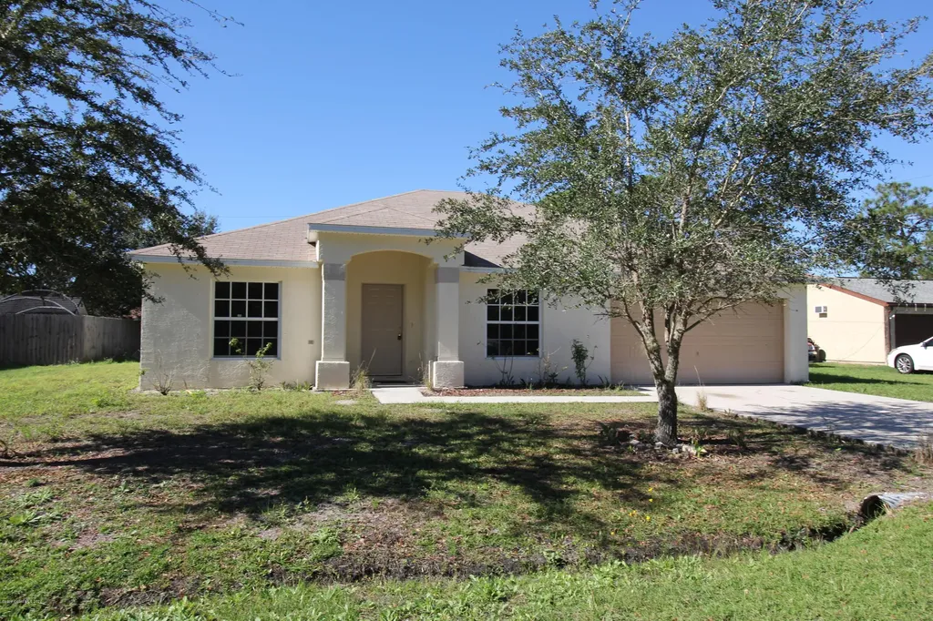 170 Nadell Avenue NW Palm Bay FL 32907