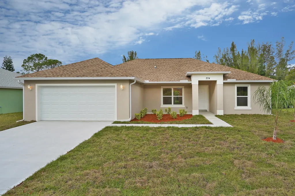 374 Calcutta Avenue NW Palm Bay FL 32907