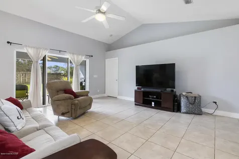 496 Ontario Street NW Palm Bay FL 32907