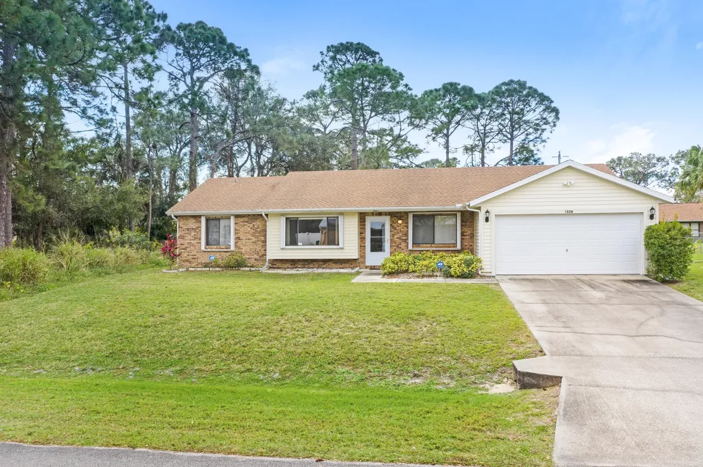 1338 Kayford Street NW Palm Bay FL 32907