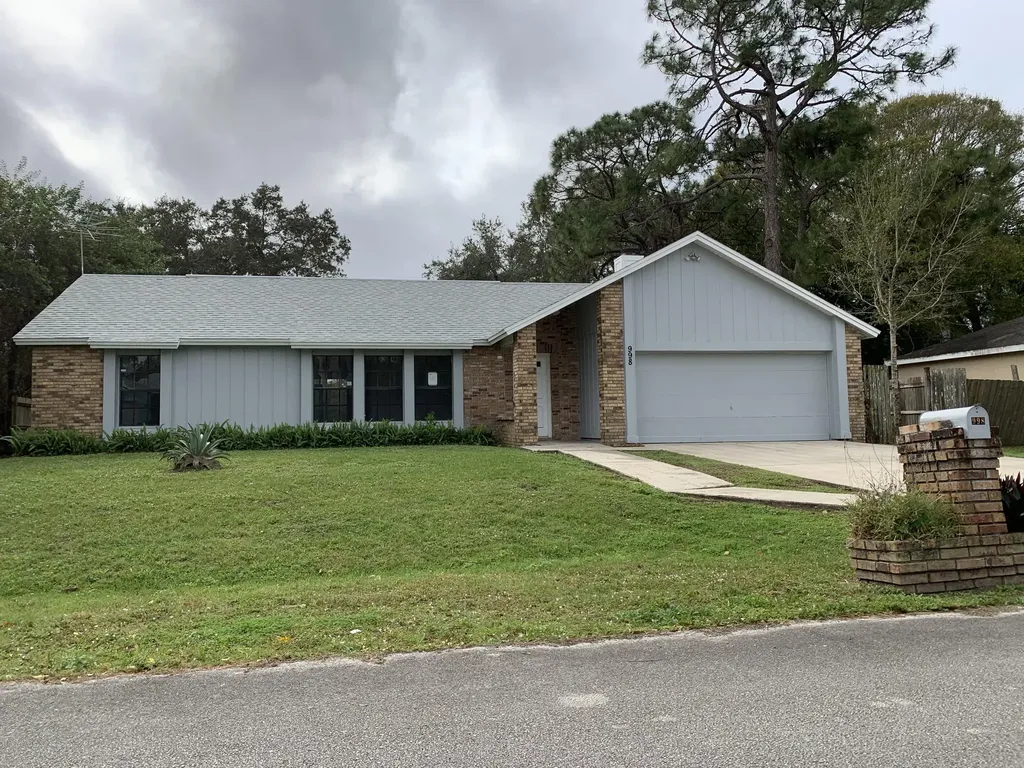 998 Zamora Street SE Palm Bay FL 32909