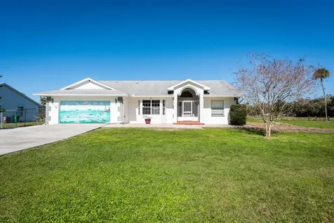 4870 Lion Lane Mims FL 32754