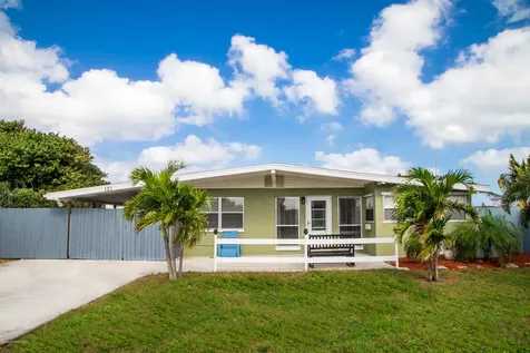 121 NE 3rd Street Satellite Beach FL 32937