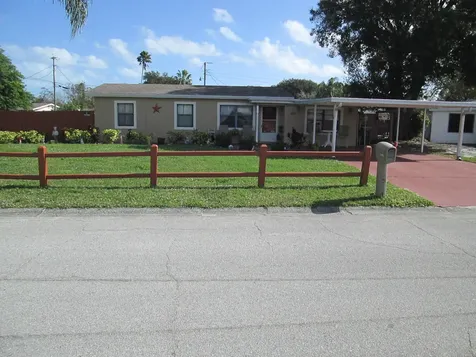 1105 Collins Street Melbourne FL 32935