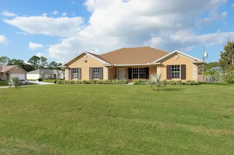 1395 Harwick Street SW Palm Bay FL 32908