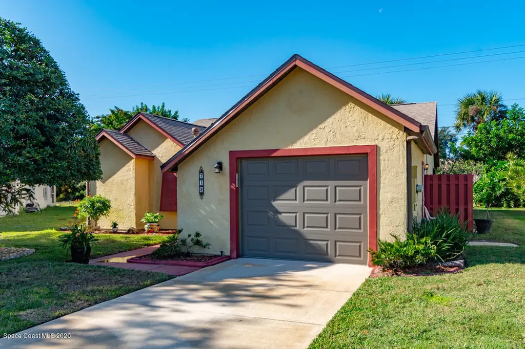 712 Flora Linda Drive Melbourne FL 32940