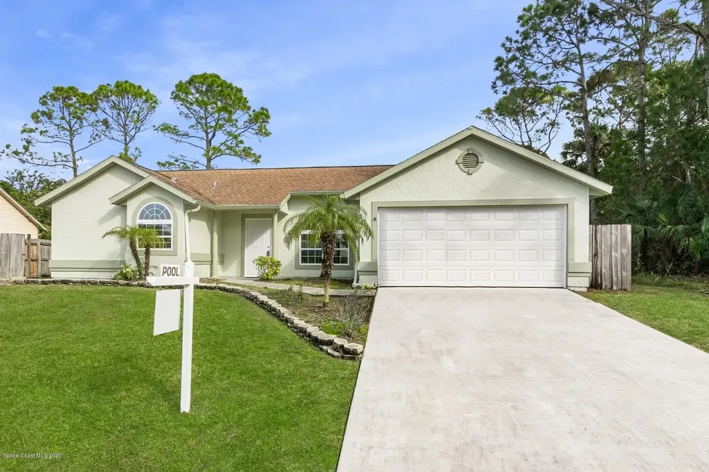1091 Fairplay Avenue NW Palm Bay FL 32907
